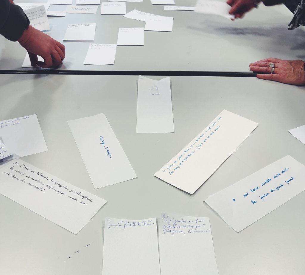Fragments de souvenirs écrits sur papier. Échauffement écrit. Étape la plus difficile. ​